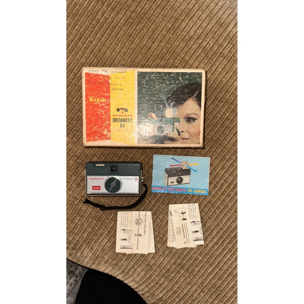 Vintage Kodak Hawkeye Instamatic R4 Camera Original NOS